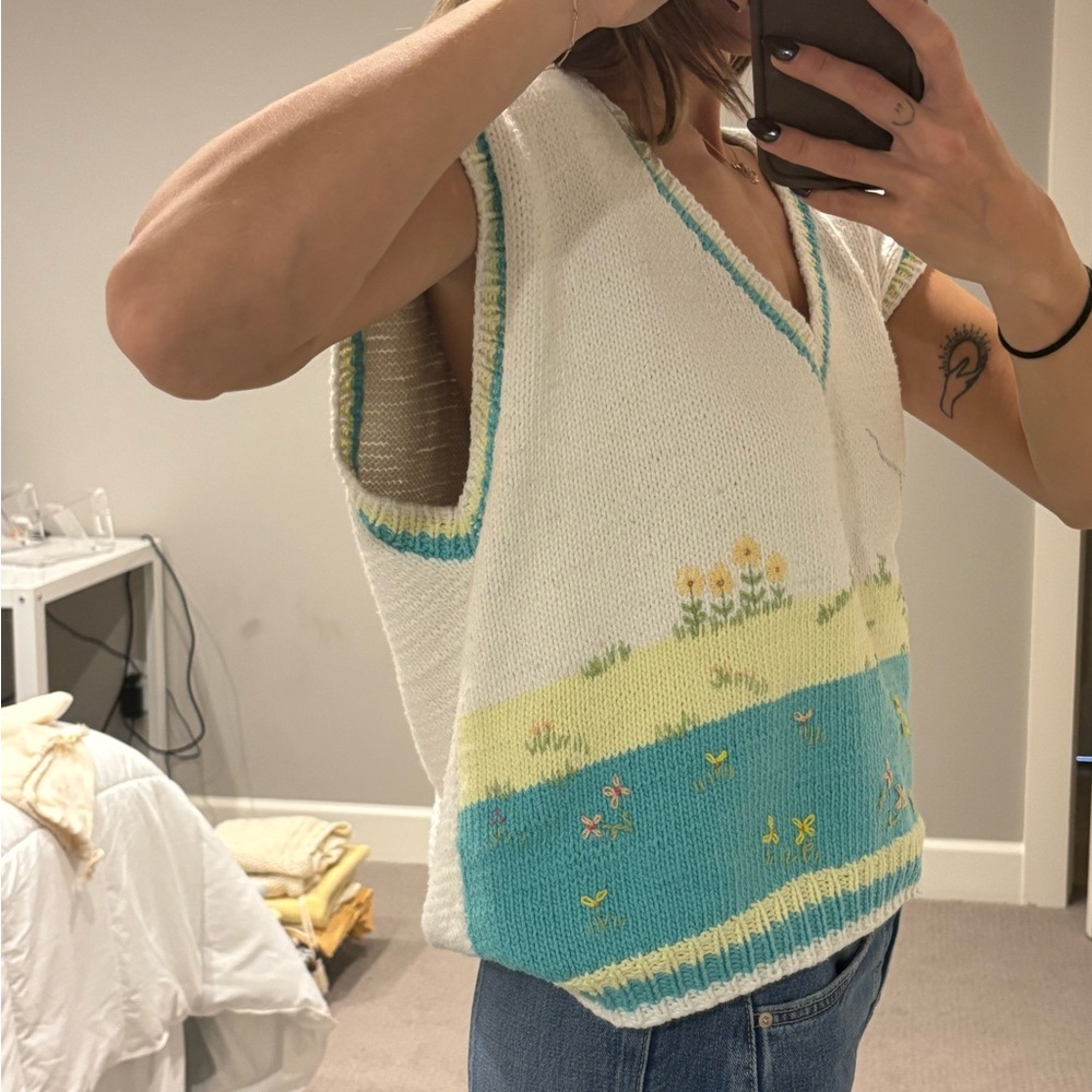 HANDMADE CROCHET beach village Sweater Vest - Picture 5 of 5